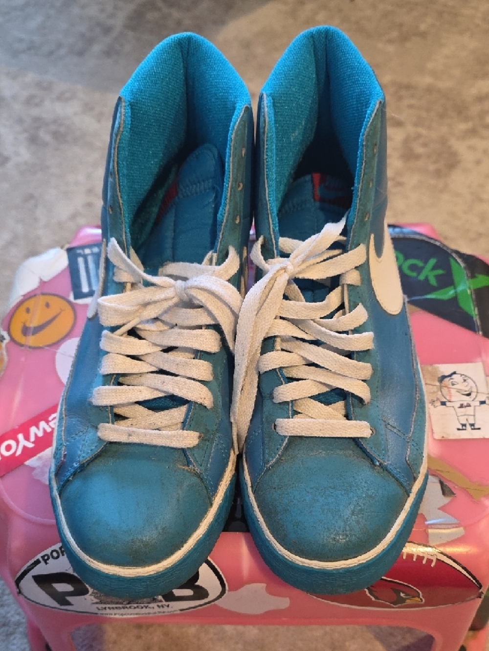 Nike Turquoise and White High-Top Sneakers - Picture 2 of 7